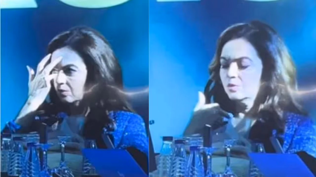 ಏನೋ ಮಂತ್ರ ಹೇಳ್ಕೊಂಡು ಐಪಿಎಲ್ ಬಿಡ್ ಮಾಡಿದ ಮುಂಬೈ ಇಂಡಿಯನ್ಸ್ ಓನರ್ ನೀತಾ ಅಂಬಾನಿ! ಏನೋ ಮಂತ್ರ ಹೇಳ್ಕೊಂಡು ಐಪಿಎಲ್ ಬಿಡ್ ಮಾಡಿದ ಮುಂಬೈ ಇಂಡಿಯನ್ಸ್ ಓನರ್ ನೀತಾ ಅಂಬಾನಿ!