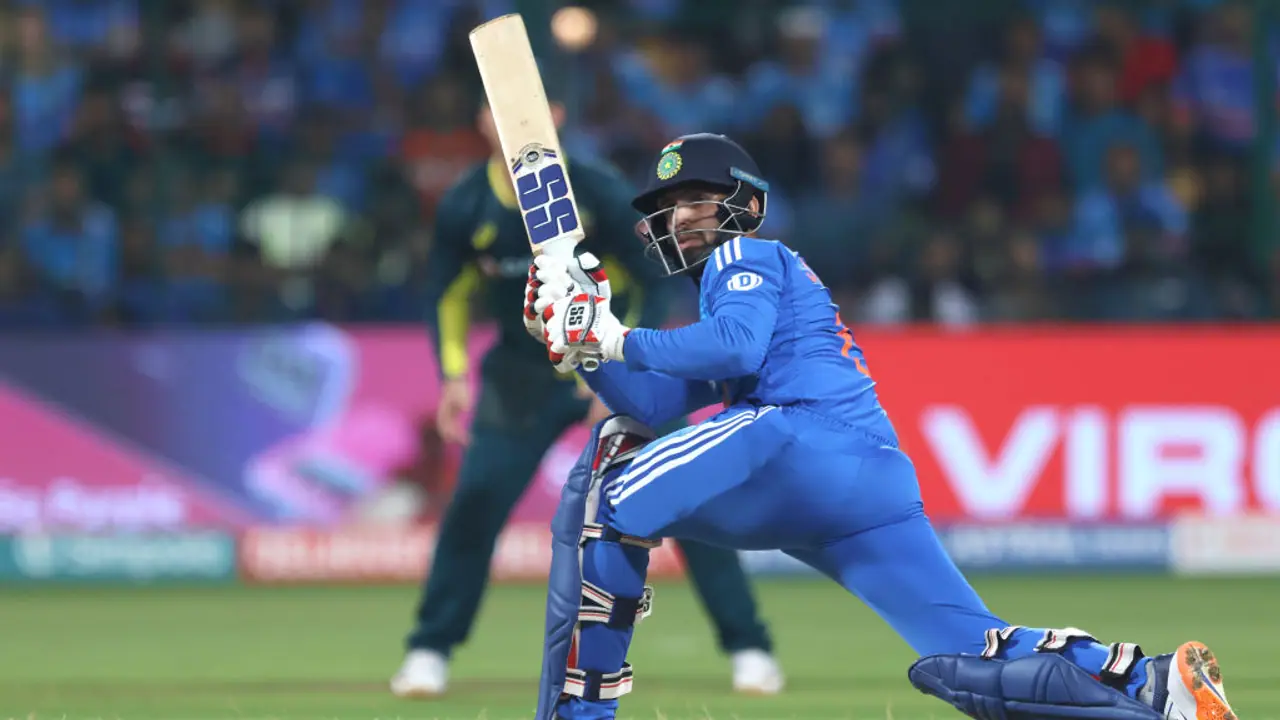 ബിസിസിഐ കരാര്:പുറത്തായത് 2 വിക്കറ്റ് കീപ്പര്മാര്, പന്തിന് പ്രമോഷൻ; സഞ്ജുവിനും ഗില്ലിനും സ്ഥാനക്കയറ്റമില്ല ബിസിസിഐ കരാര്:പുറത്തായത് 2 വിക്കറ്റ് കീപ്പര്മാര്, പന്തിന് പ്രമോഷൻ; സഞ്ജുവിനും ഗില്ലിനും സ്ഥാനക്കയറ്റമില്ല