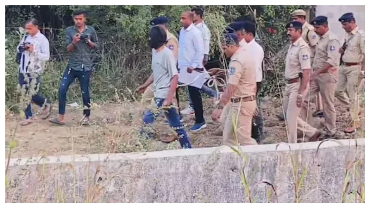 19കാരിയെ ബലാത്സംഗം ചെയ്ത് കൊലപ്പെടുത്തിയ കേസിൽ പ്രതി അറസ്റ്റിൽ, ഒരുമാസത്തിനിടെ കൊന്നത് 5 പേരെ; ഞെട്ടി പൊലീസ് 19കാരിയെ ബലാത്സംഗം ചെയ്ത് കൊലപ്പെടുത്തിയ കേസിൽ പ്രതി അറസ്റ്റിൽ, ഒരുമാസത്തിനിടെ കൊന്നത് 5 പേരെ; ഞെട്ടി പൊലീസ്