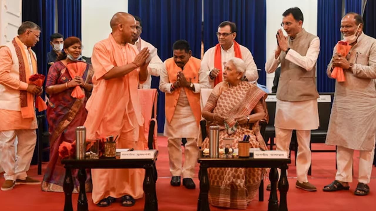 7 புதிய எம்எல்ஏக்கள் பதவியேற்பு! மக்களின் நம்பிக்கைக்கு கிடைத்த வெற்றி! முதல்வர் யோகி ஆதித்யநாத்! 7 புதிய எம்எல்ஏக்கள் பதவியேற்பு! மக்களின் நம்பிக்கைக்கு கிடைத்த வெற்றி! முதல்வர் யோகி ஆதித்யநாத்!