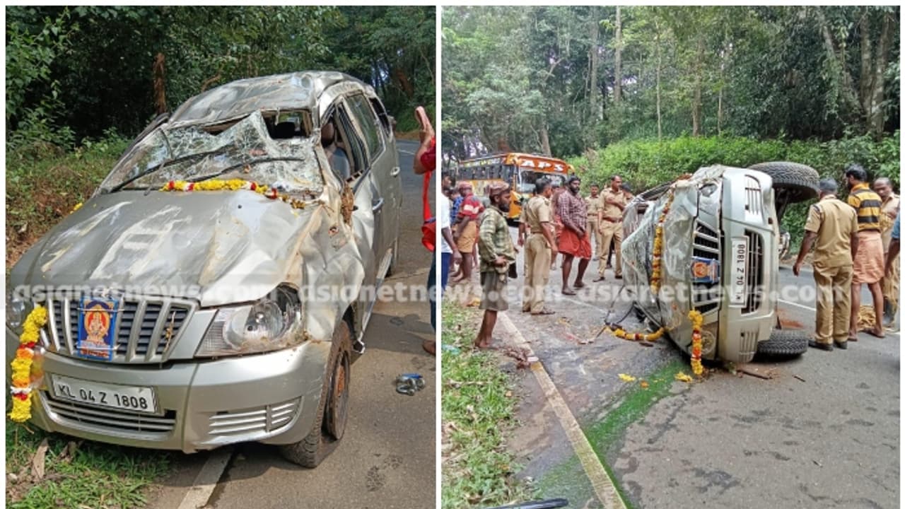 ശബരിമല തീർത്ഥാടകരുടെ വാഹനം അപകടത്തിൽപ്പെട്ടു, 4 പേർക്ക് പരിക്ക് ശബരിമല തീർത്ഥാടകരുടെ വാഹനം അപകടത്തിൽപ്പെട്ടു, 4 പേർക്ക് പരിക്ക്