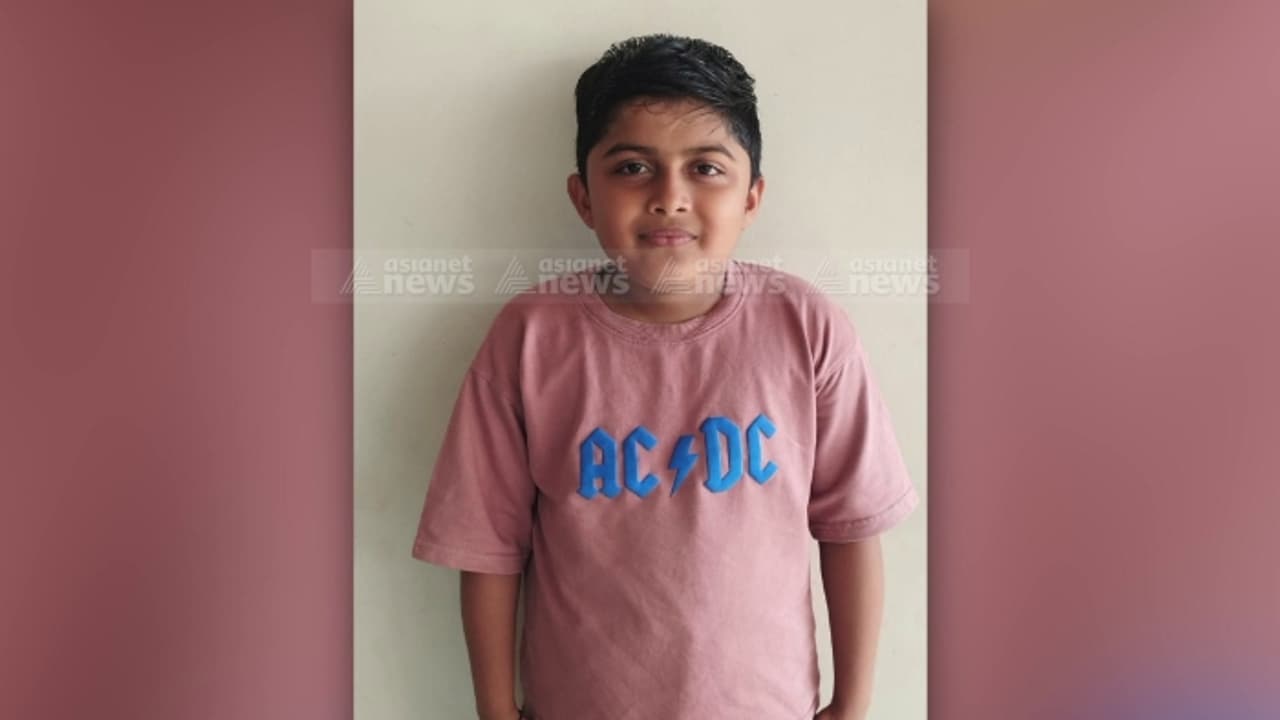 തെങ്ങ് വീണ് പത്തു വയസുകാരന് ദാരുണാന്ത്യം തെങ്ങ് വീണ് പത്തു വയസുകാരന് ദാരുണാന്ത്യം