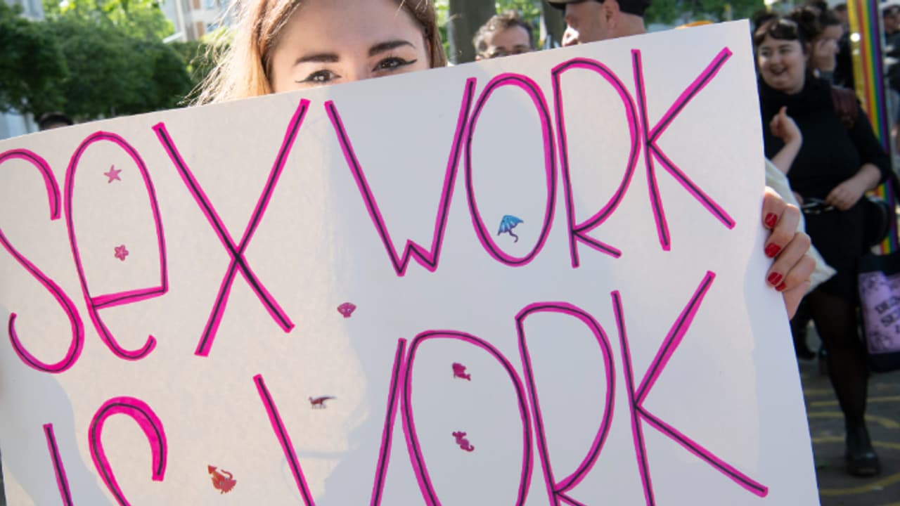 ലോകത്ത് ഇതാദ്യം; ലൈംഗിക തൊഴിലാളികൾക്ക് പ്രസവാവധി, ഇൻഷുറൻസ്, പെൻഷൻ ആനുകൂല്യങ്ങൾ ഏർപ്പെടുത്തി ബെൽജിയം