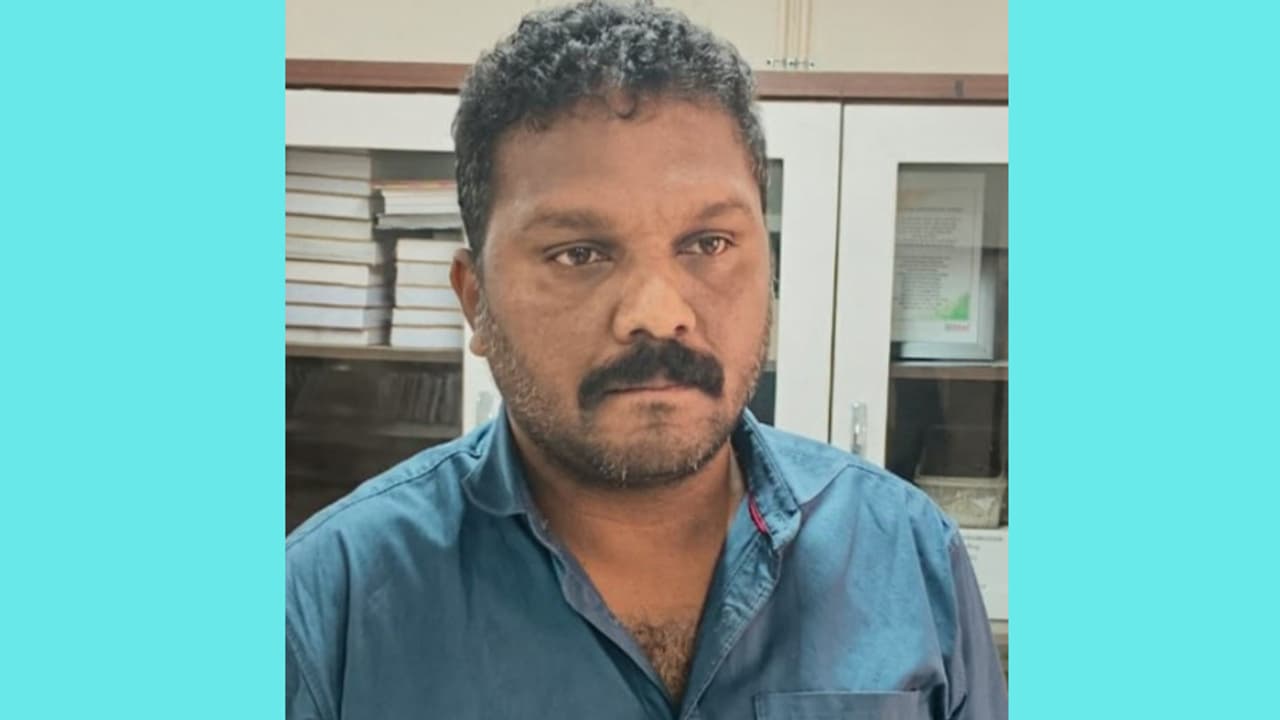 ഡിസംബർ ഒന്നിന് 'കച്ചവട'മൊന്നുഷാറാക്കാമെന്ന് വിചാരിച്ചു, പക്ഷേ ഐഡിയ പാളി, യുവാവ് എക്സൈസ് പിടിയിൽ