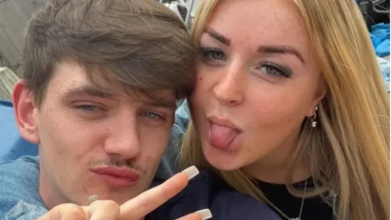 അവധി ആഘോഷിക്കാൻ പോയ 20കാരന്റെ മൃതദേഹം കണ്ടെത്തിയത് ഹോട്ടലിൽ ലിഫ്റ്റിന്റെ ഷാഫ്റ്റിൽ; അന്വേഷണം വേണമെന്ന് കുടുംബം അവധി ആഘോഷിക്കാൻ പോയ 20കാരന്റെ മൃതദേഹം കണ്ടെത്തിയത് ഹോട്ടലിൽ ലിഫ്റ്റിന്റെ ഷാഫ്റ്റിൽ; അന്വേഷണം വേണമെന്ന് കുടുംബം