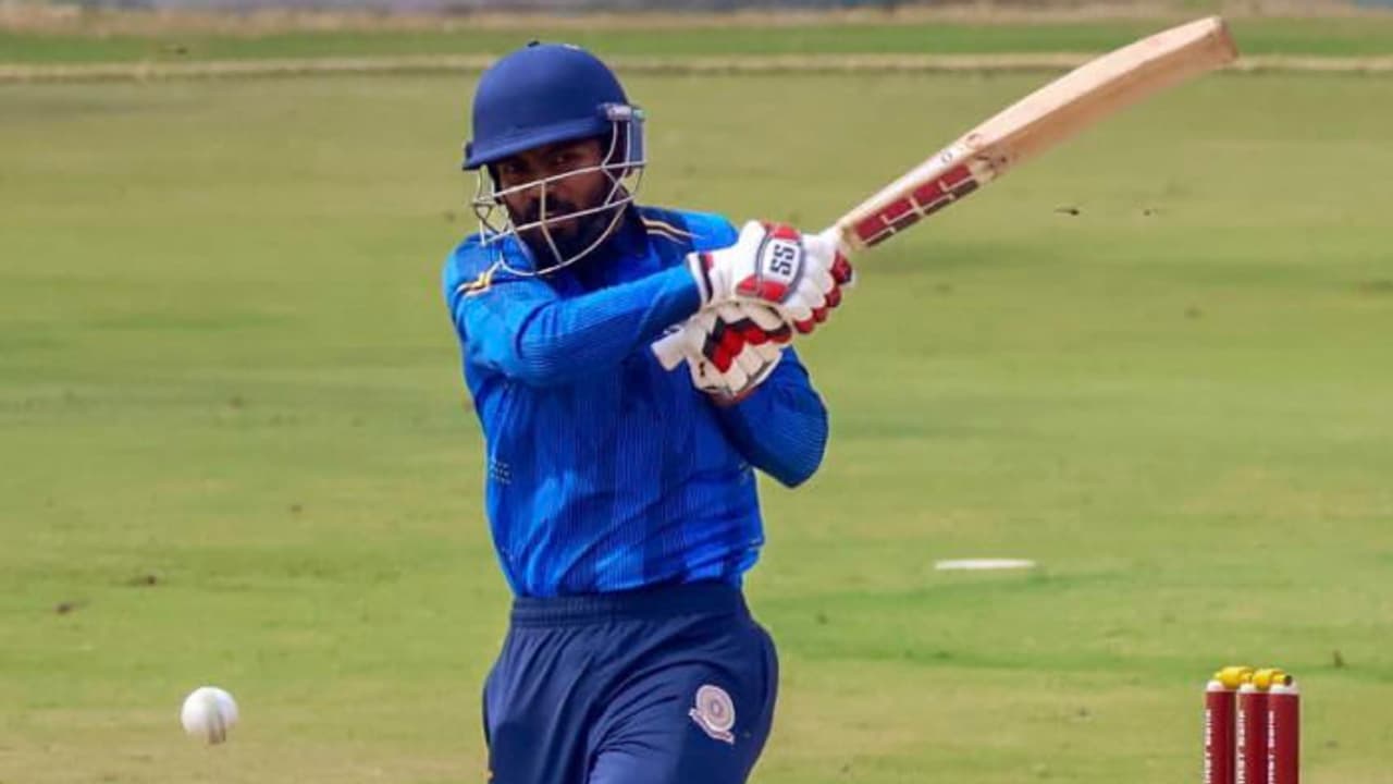 മുഷ്താഖ് അലി: മുംബൈക്കെതിരെ തകര്ത്തടിച്ച് ആന്ധ്ര, കൂറ്റന് സ്കോര്; കേരളത്തിന് ക്വാര്ട്ടർ പ്രതീക്ഷ മുഷ്താഖ് അലി: മുംബൈക്കെതിരെ തകര്ത്തടിച്ച് ആന്ധ്ര, കൂറ്റന് സ്കോര്; കേരളത്തിന് ക്വാര്ട്ടർ പ്രതീക്ഷ