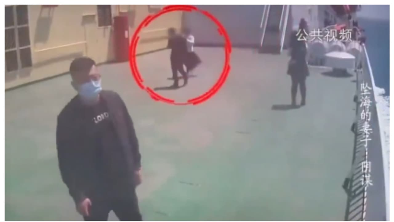 ഇൻഷുറൻസ് തുക തട്ടിയെടുക്കാൻ ഭാര്യയെ കടലിൽ തള്ളിയിട്ട് കൊന്നു; ഭർത്താവിന് വധശിക്ഷ