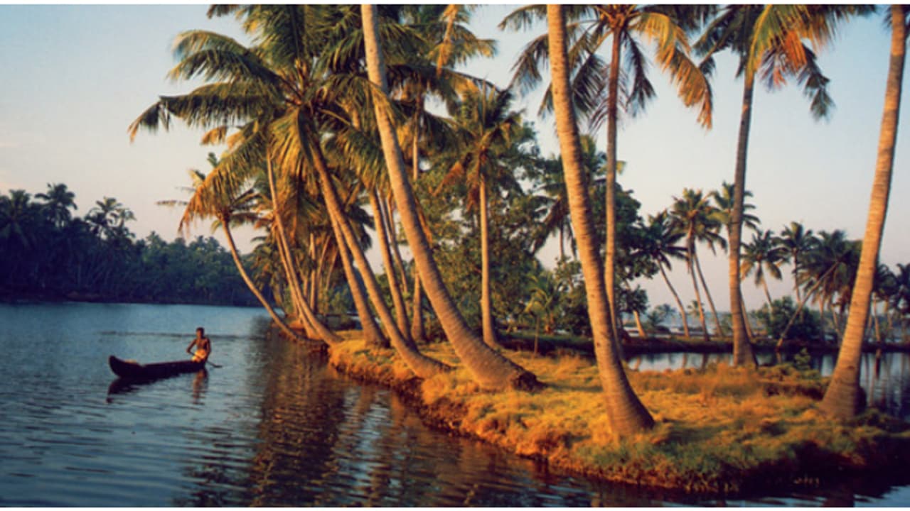 കൊല്ലം സൂപ്പറാവട്ടെ, ലോകം ശ്രദ്ധിക്കട്ടെ! കേന്ദ്രം അനുവദിച്ചതത് 59.71 കോടി രൂപ; വമ്പൻ കുതിപ്പിന് ടൂറിസം മേഖല കൊല്ലം സൂപ്പറാവട്ടെ, ലോകം ശ്രദ്ധിക്കട്ടെ! കേന്ദ്രം അനുവദിച്ചതത് 59.71 കോടി രൂപ; വമ്പൻ കുതിപ്പിന് ടൂറിസം മേഖല