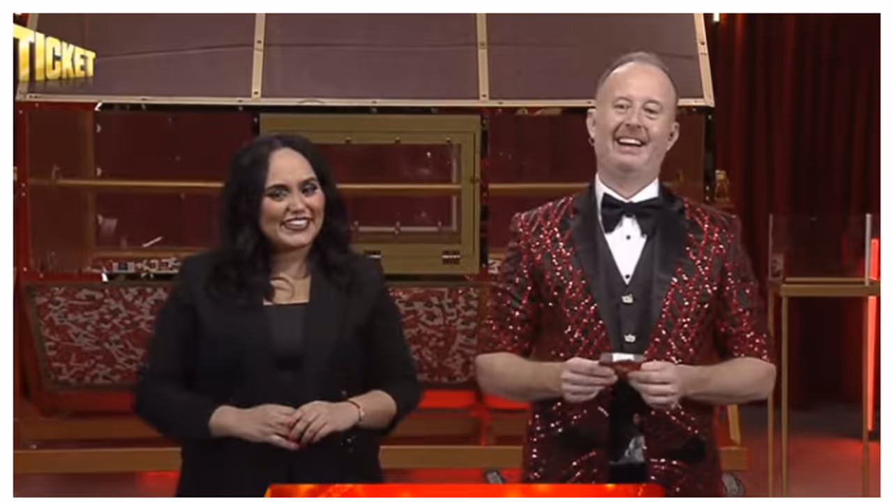 അമ്പമ്പോ ഇതെന്തൊരു ഭാഗ്യം! സൗജന്യമായി ലഭിച്ച ടിക്കറ്റിൽ മലയാളിക്ക് ലഭിച്ചത് 57 കോടി രൂപ 