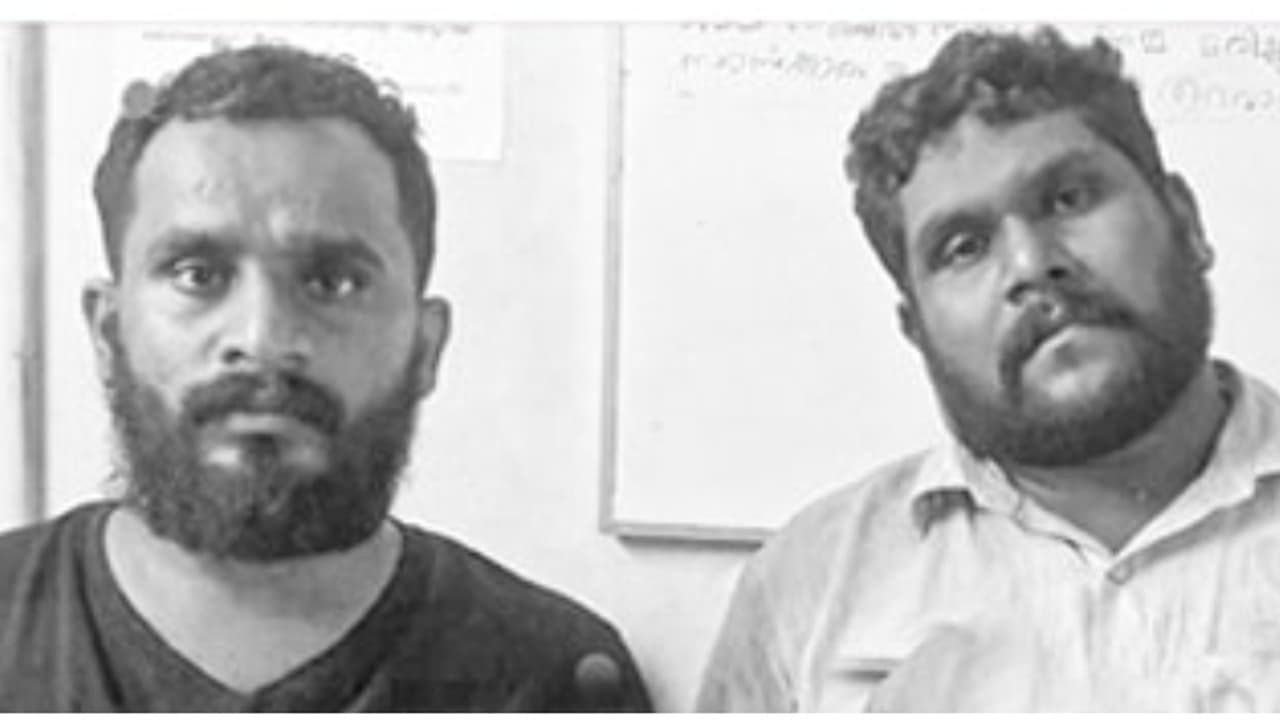 വിദേശത്തേയ്ക്ക് മെത്താംഫിറ്റാമിൻ ഹൈഡ്രോക്ലോറൈഡ് കടത്താൻ ശ്രമം; പ്രതികൾക്ക് 11 വർഷം വീതം കഠിന തടവും പിഴയും