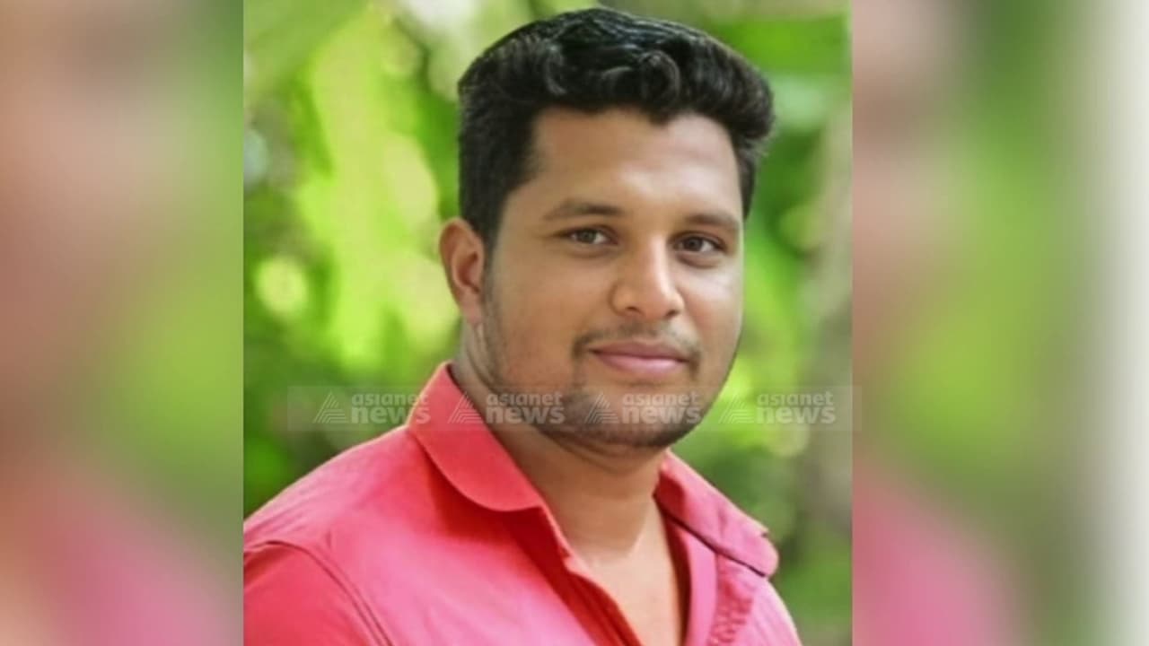ഭാര്യ വീട്ടിൽ എത്തിയ യുവാവിനെ ബന്ധുക്കൾ മർദിച്ചു, പിന്നാലെ യുവാവ് കുഴഞ്ഞ് വീണ് മരിച്ചു; രണ്ടു പേർ കസ്റ്റഡിയിൽ ഭാര്യ വീട്ടിൽ എത്തിയ യുവാവിനെ ബന്ധുക്കൾ മർദിച്ചു, പിന്നാലെ യുവാവ് കുഴഞ്ഞ് വീണ് മരിച്ചു; രണ്ടു പേർ കസ്റ്റഡിയിൽ