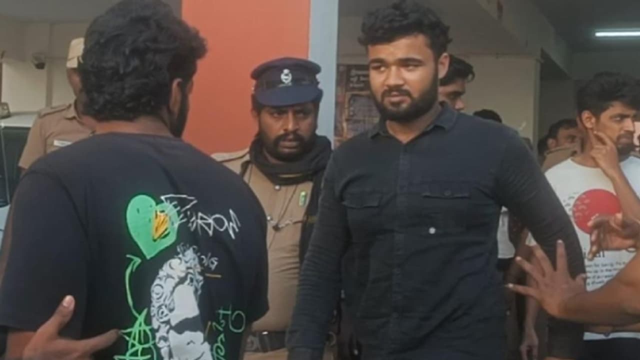 തമിഴ് നടൻ മൻസൂർ അലി ഖാന്റെ മകൻ ലഹരിക്കേസിൽ അറസ്റ്റിൽ തമിഴ് നടൻ മൻസൂർ അലി ഖാന്റെ മകൻ ലഹരിക്കേസിൽ അറസ്റ്റിൽ