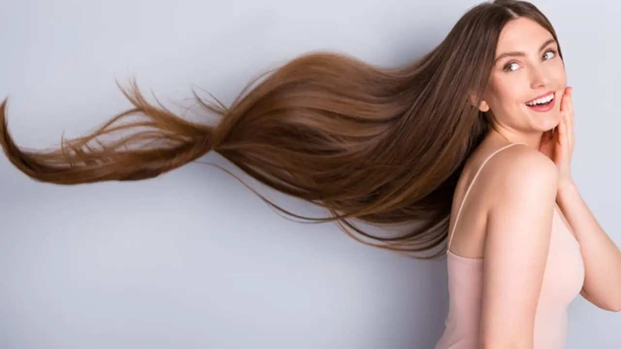 തലമുടി കൊഴിച്ചിലുണ്ടോ? ഡയറ്റില്‍ ഉള്‍പ്പെടുത്തേണ്ട നട്സുകള്‍