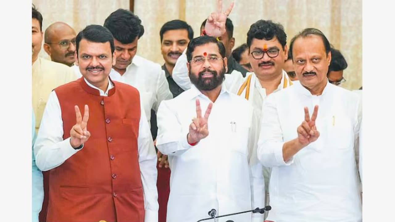 ಕುತೂಹಲಕ್ಕೆ ಕೊನೆಗೂ ತೆರೆ : ಮಹಾರಾಷ್ಟ್ರ ನೂತನ ಸಿಎಂ ಆಗಿ ಇಂದು ದೇವೇಂದ್ರ ಫಡ್ನವೀಸ್‌ ಪ್ರಮಾಣ