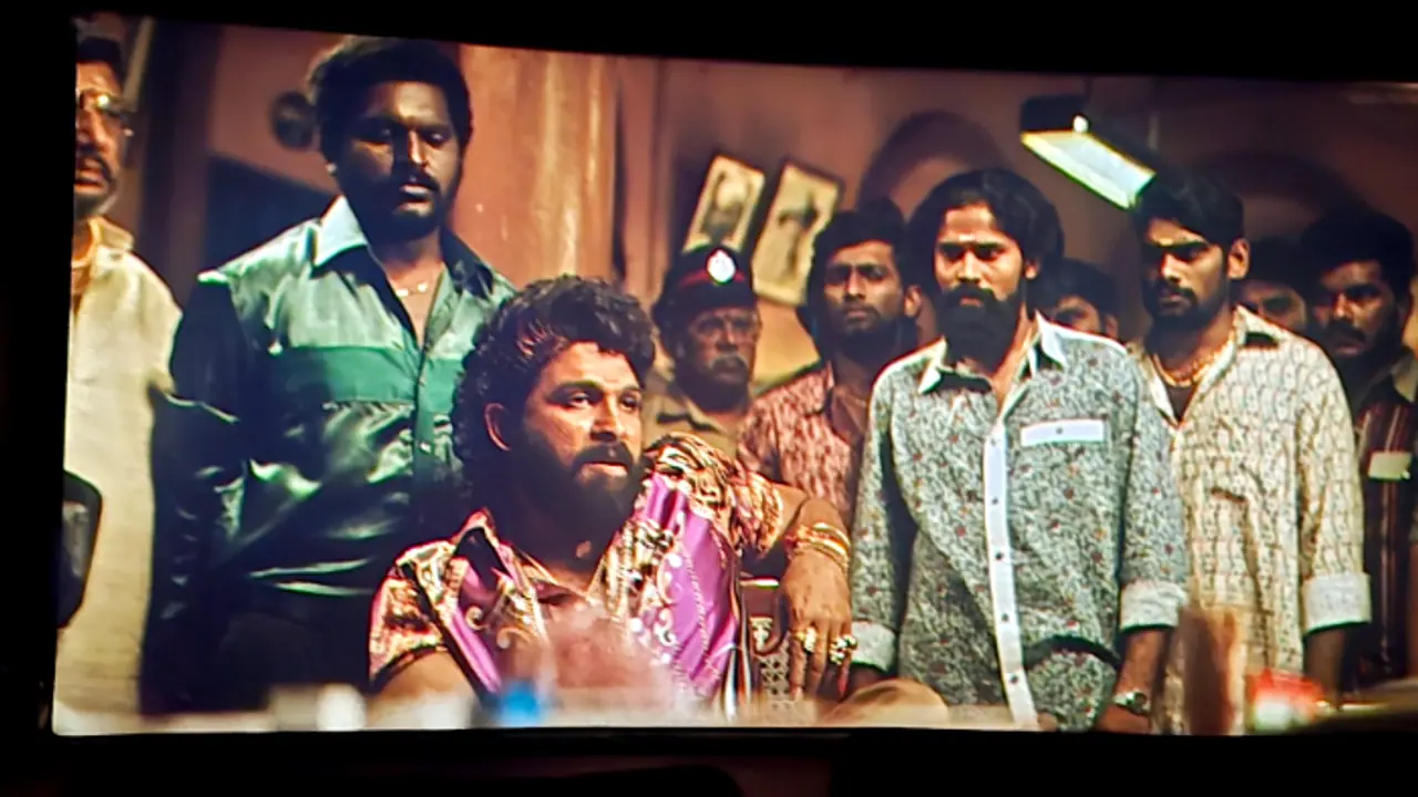 എങ്ങനെയുണ്ട് 'പുഷ്‍പ 2'? ആദ്യ റിവ്യൂസ് ഇങ്ങനെ