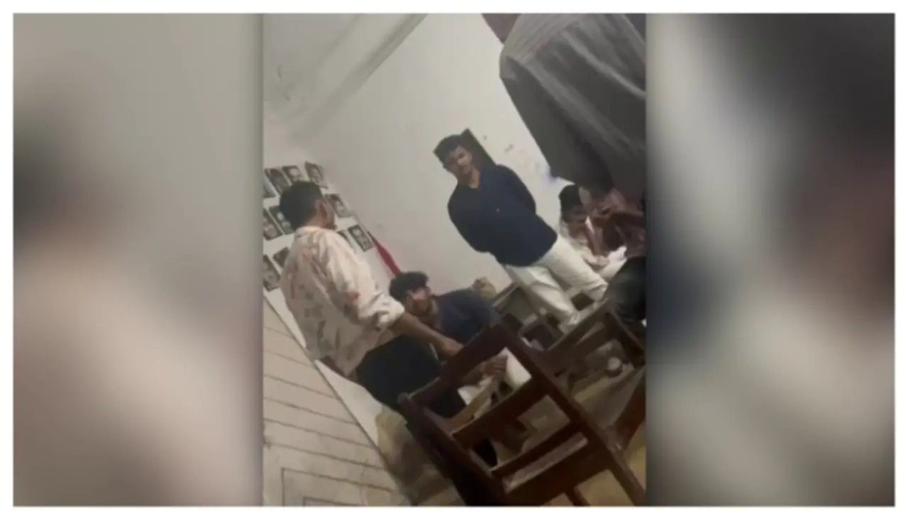 'ഇടിമുറി'യിൽ ഭിന്നശേഷി വിദ്യാർത്ഥിയെ ആക്രമിച്ച കേസ്: എസ്എഫ്ഐ പ്രവര്‍ത്തകരുടെ അറസ്റ്റ് തടഞ്ഞ് കോടതി