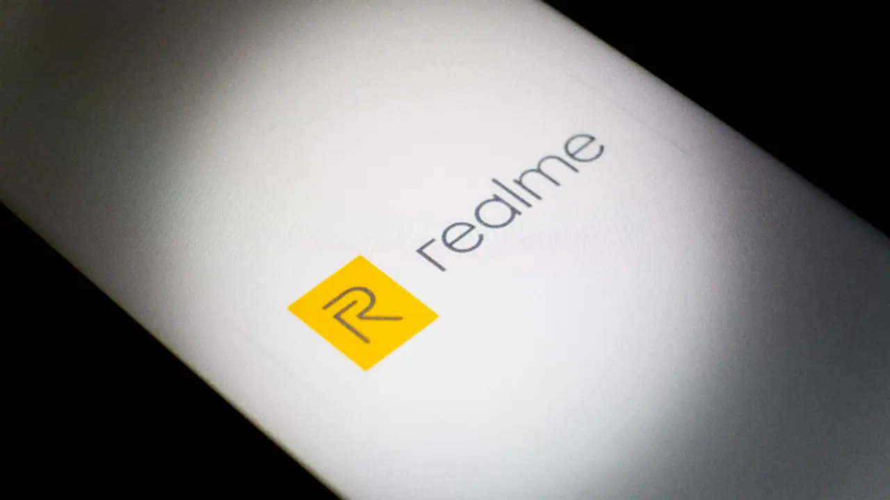 വില 18000ത്തിന് താഴെ? പക്ഷേ 5600 എംഎഎച്ച് ബാറ്ററി, 24 ജിബി റാം, 50 എംപി ക്യാമറ; ഞെട്ടിക്കാന്‍ റിയൽമി സി75എക്സ്