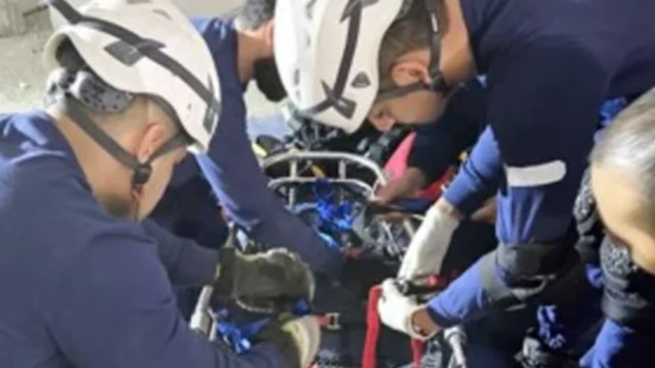 നിർമ്മാണത്തിലിരുന്ന വീടിന് മുകളിൽ നിന്ന് വീണ് കുവൈത്തിൽ പ്രവാസി തൊഴിലാളി മരിച്ചു നിർമ്മാണത്തിലിരുന്ന വീടിന് മുകളിൽ നിന്ന് വീണ് കുവൈത്തിൽ പ്രവാസി തൊഴിലാളി മരിച്ചു