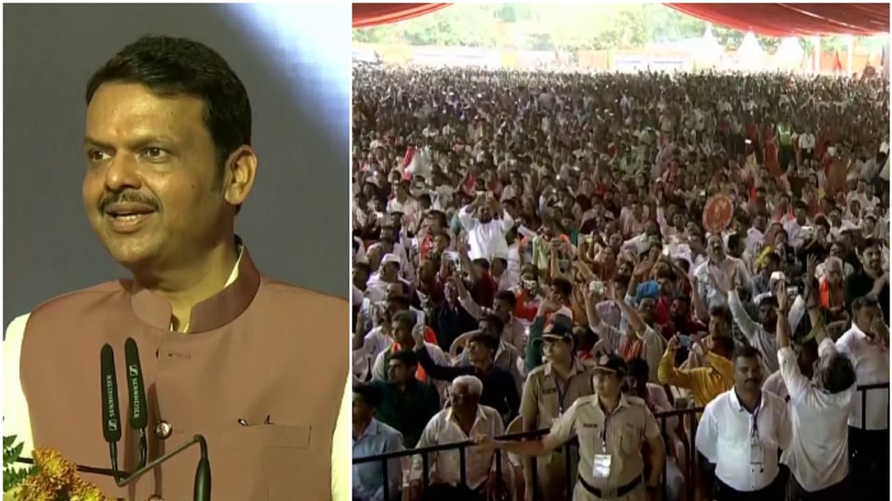 മഹാരാഷ്ട്രയിൽ ഫഡ്നാവിസ് സർക്കാർ അധികാരത്തിലേറി, സത്യപ്രതിജ്ഞാ ചടങ്ങിൽ മോദി അടക്കം നേതാക്കൾ മഹാരാഷ്ട്രയിൽ ഫഡ്നാവിസ് സർക്കാർ അധികാരത്തിലേറി, സത്യപ്രതിജ്ഞാ ചടങ്ങിൽ മോദി അടക്കം നേതാക്കൾ