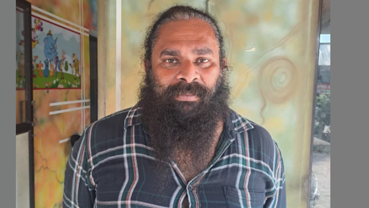 യുവതിയെ പീഡിപ്പിച്ച് ദൃശ്യം പകര്‍ത്തി ഭീഷണി; ജാമ്യം നേടി പോയ പ്രതി കോഴിക്കോട്ട് ഒമ്പത് വർഷത്തിന് ശേഷം പിടിയിൽ