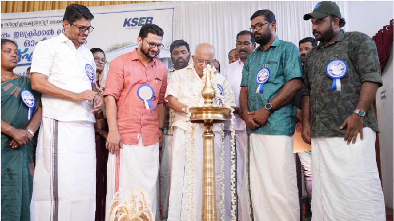 70% വൈദ്യുതി അധികവില കൊടുത്ത് വാങ്ങുന്നു, 2030ൽ കെഎസ്ഇബി 10000 മെഗാവാട്ട് ഉത്പാദന ശേഷി കൈവരിക്കുമെന്ന് മന്ത്രി 70% വൈദ്യുതി അധികവില കൊടുത്ത് വാങ്ങുന്നു, 2030ൽ കെഎസ്ഇബി 10000 മെഗാവാട്ട് ഉത്പാദന ശേഷി കൈവരിക്കുമെന്ന് മന്ത്രി