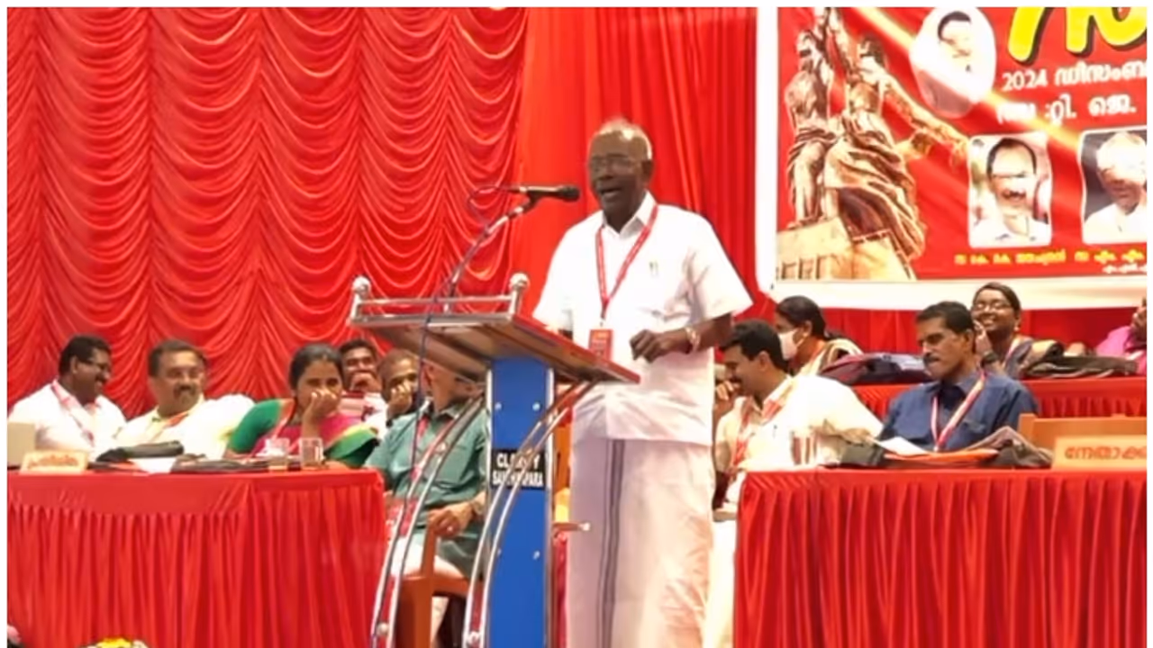 വീണ്ടും വിവാദ പ്രസ്താവനയുമായി എംഎം മണി; 'അടിച്ചാൽ തിരിച്ച് അടിക്കണം, ഇല്ലെങ്കിൽ പ്രസ്ഥാനത്തിന് നില നിൽപ്പില്ല' വീണ്ടും വിവാദ പ്രസ്താവനയുമായി എംഎം മണി; 'അടിച്ചാൽ തിരിച്ച് അടിക്കണം, ഇല്ലെങ്കിൽ പ്രസ്ഥാനത്തിന് നില നിൽപ്പില്ല'