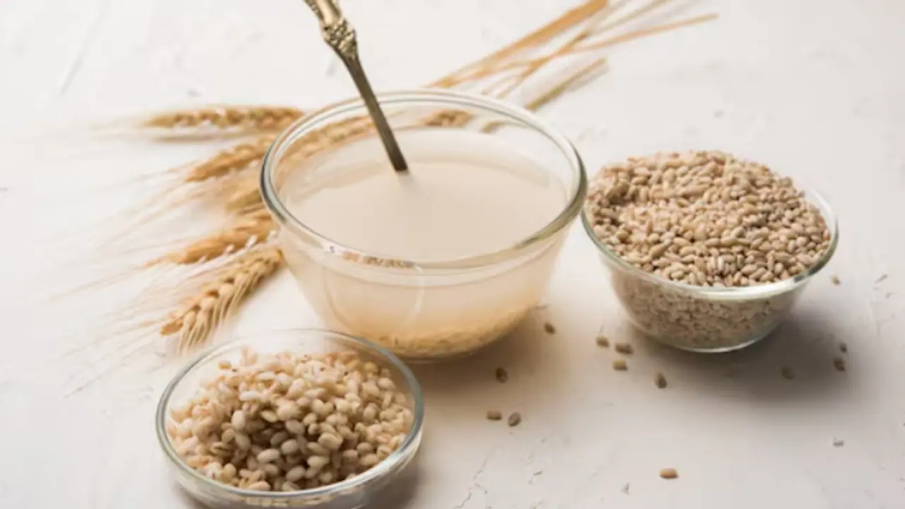 ബാർലി വെള്ളം ഡയറ്റില്‍ ഉള്‍പ്പെടുത്തൂ, അറിയാം ഗുണങ്ങള്‍