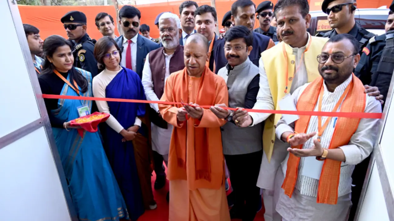 Mahakumbh 2025: CM Yogi inaugurates 100 shelters with 25,000 bed capacity for devotees Mahakumbh 2025: CM Yogi inaugurates 100 shelters with 25,000 bed capacity for devotees