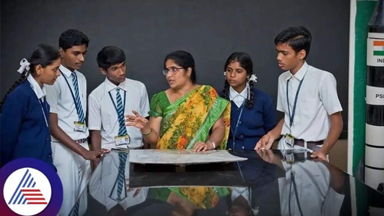 ಪ್ರೌಢಶಾಲಾ ಶಿಕ್ಷಕರ ಬಡ್ತಿ: 12 ವರ್ಷಗಳ ಬಳಿಕ ಪದೋನ್ನತಿಗೆ ಡೇಟ್ ಫಿಕ್ಸ್ ಮಾಡಿದ ಸಭಾಪತಿ!