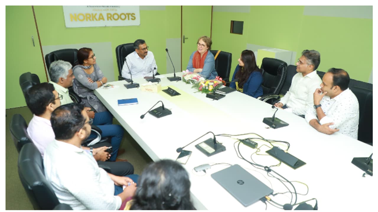 യൂറോപ്യന് യൂണിയനിലെ തൊഴിലവസരം കേരളത്തിലെത്തിക്കാന് ശ്രമം; ജിഐഇസെഡ് അധികൃതരുമായി ചർച്ച നടത്തി യൂറോപ്യന് യൂണിയനിലെ തൊഴിലവസരം കേരളത്തിലെത്തിക്കാന് ശ്രമം; ജിഐഇസെഡ് അധികൃതരുമായി ചർച്ച നടത്തി