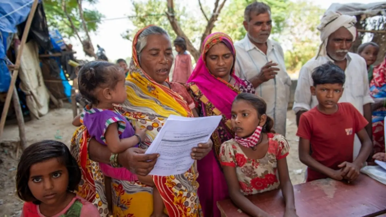 ഗ്രാമീണ സ്ത്രീകളുടെ സാക്ഷരതാ നിരക്കില് വര്ധന ; കേന്ദ്രപദ്ധതികളുടെ വിജയമെന്ന് വിദ്യാഭ്യാസ സഹമന്ത്രി ഗ്രാമീണ സ്ത്രീകളുടെ സാക്ഷരതാ നിരക്കില് വര്ധന ; കേന്ദ്രപദ്ധതികളുടെ വിജയമെന്ന് വിദ്യാഭ്യാസ സഹമന്ത്രി