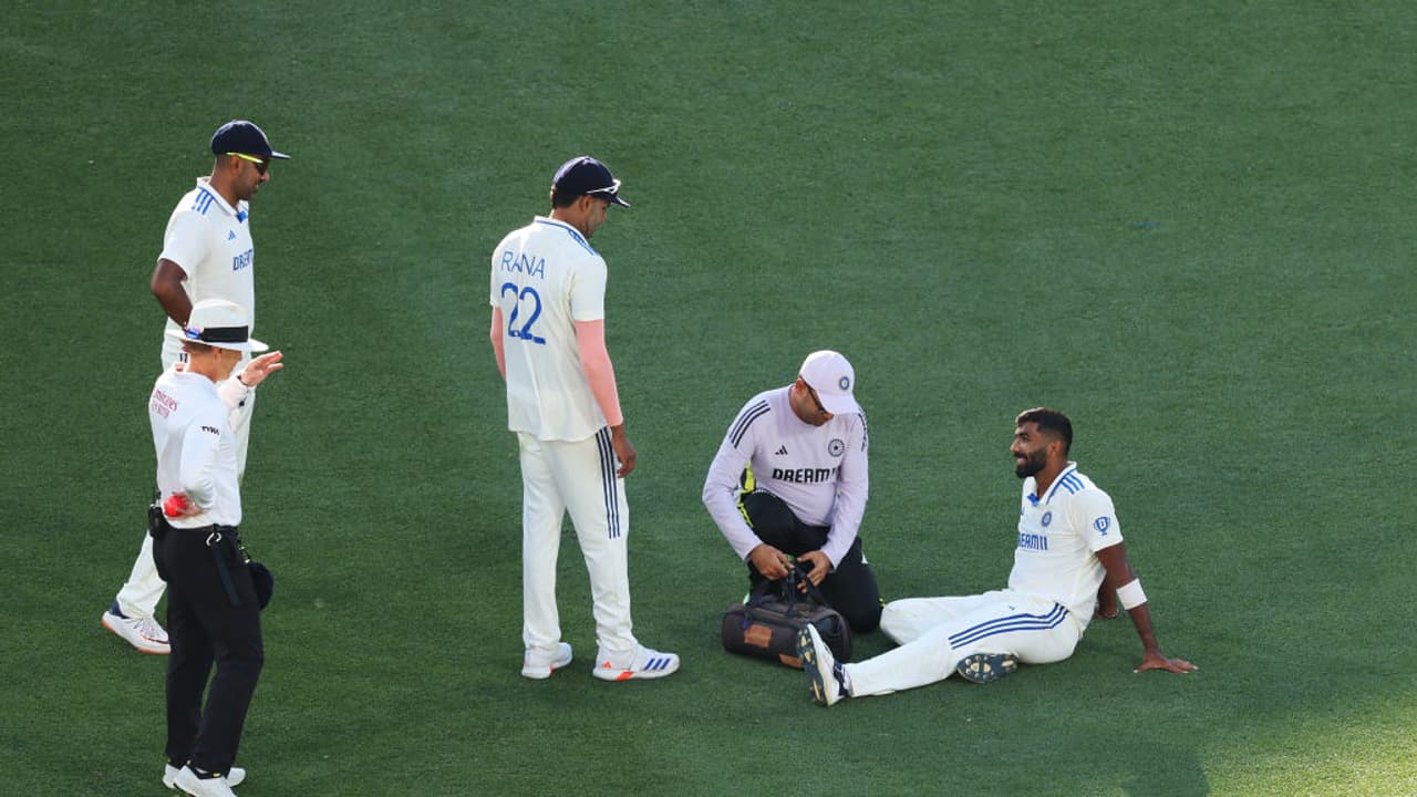 ഗാബ ടെസ്റ്റിന് മുമ്പ് ഇന്ത്യക്ക് തിരിച്ചടി?; ബുമ്രയുടെ പരിക്ക് ഇന്ത്യ മറച്ചുവെക്കുന്നുവെന്ന് മുൻ ഓസീസ് പേസർ