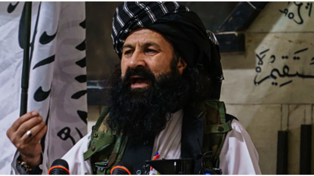 അഭയാർഥി ചാവേറായി പൊട്ടിത്തെറിച്ചു, താലിബാൻ പ്രമുഖ നേതാവും അഭയാർഥി മന്ത്രിയുമായ ഖലീൽ ഹഖാനി കൊല്ലപ്പെട്ടു അഭയാർഥി ചാവേറായി പൊട്ടിത്തെറിച്ചു, താലിബാൻ പ്രമുഖ നേതാവും അഭയാർഥി മന്ത്രിയുമായ ഖലീൽ ഹഖാനി കൊല്ലപ്പെട്ടു