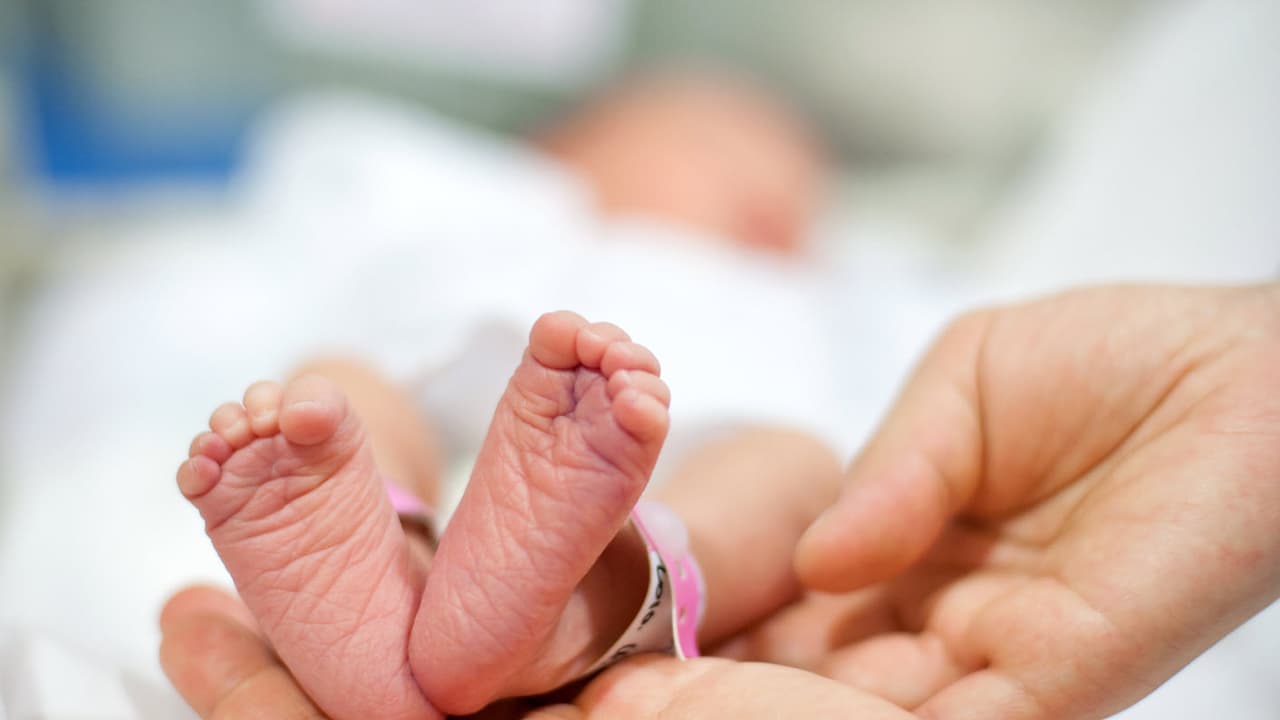 മക്കൾക്ക് ഇഷ്ടമുള്ള പേരിടാൻ പറ്റില്ല, പുതിയ നിയമവുമായി ഈ രാജ്യം, തീരുമാനം ഉച്ചാരണത്തിലെ ആശയക്കുഴപ്പം മാറ്റാൻ മക്കൾക്ക് ഇഷ്ടമുള്ള പേരിടാൻ പറ്റില്ല, പുതിയ നിയമവുമായി ഈ രാജ്യം, തീരുമാനം ഉച്ചാരണത്തിലെ ആശയക്കുഴപ്പം മാറ്റാൻ