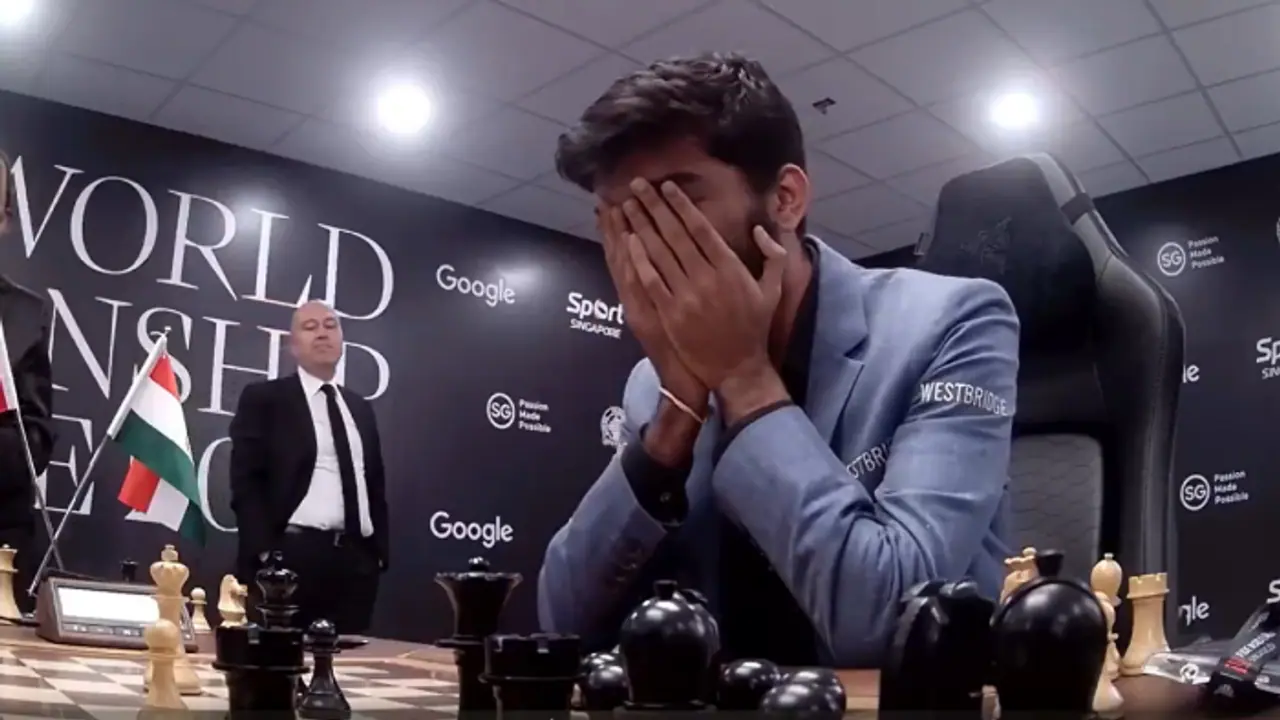 ಗೆಲುವಿನ ಸಂಭ್ರಮದಲ್ಲಿ ಶಿಸ್ತು ಮರೆಯದ 18 ವರ್ಷದ ವಿಶ್ವ ಚೆಸ್ ಚಾಂಪಿಯನ್ ಡಿ ಗುಕೇಶ್! ಗೆಲುವಿನ ಸಂಭ್ರಮದಲ್ಲಿ ಶಿಸ್ತು ಮರೆಯದ 18 ವರ್ಷದ ವಿಶ್ವ ಚೆಸ್ ಚಾಂಪಿಯನ್ ಡಿ ಗುಕೇಶ್!