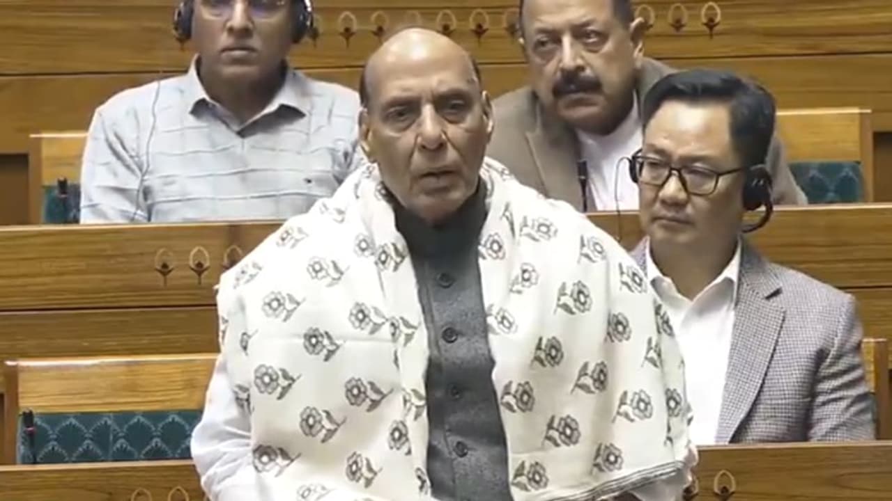Rajnath Singh attacks Congress, says one party tried to 'hijack' framing of Constitution (WATCH) Rajnath Singh attacks Congress, says one party tried to 'hijack' framing of Constitution (WATCH)
