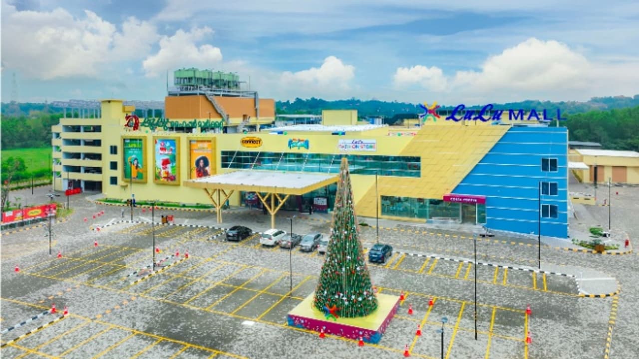 കോട്ടയത്തെ ലുലു മാൾ നാളെ തുറക്കും; ഈ മാസം അവസാനം തന്നെ കൊല്ലത്തും തൃശ്ശൂരിലും ലുലു ഡെയ്ലി സൂപ്പർ മാർക്കറ്റുകൾ കോട്ടയത്തെ ലുലു മാൾ നാളെ തുറക്കും; ഈ മാസം അവസാനം തന്നെ കൊല്ലത്തും തൃശ്ശൂരിലും ലുലു ഡെയ്ലി സൂപ്പർ മാർക്കറ്റുകൾ