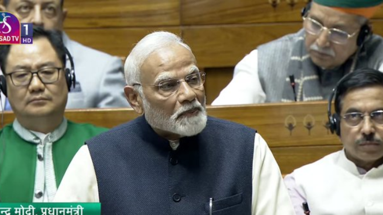 'ഏക് ഭാരത്, ശ്രേഷ്ഠ ഭാരത്, ഇന്ത്യയുടെ നല്ല ഭാവിക്കായി 11 കാര്യങ്ങൾ', സഭയിൽ അവതരിപ്പിച്ച് പ്രധാനമന്ത്രി