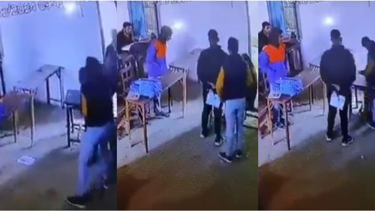 ഫോൺ പിടിച്ചെടുത്തു, ശാസിച്ചു, ഉത്തർപ്രദേശിൽ അധ്യാപകനെ ക്ലാസ് മുറിയിലിട്ട് കുത്തി പ്ലസ് 1 വിദ്യാർത്ഥി 