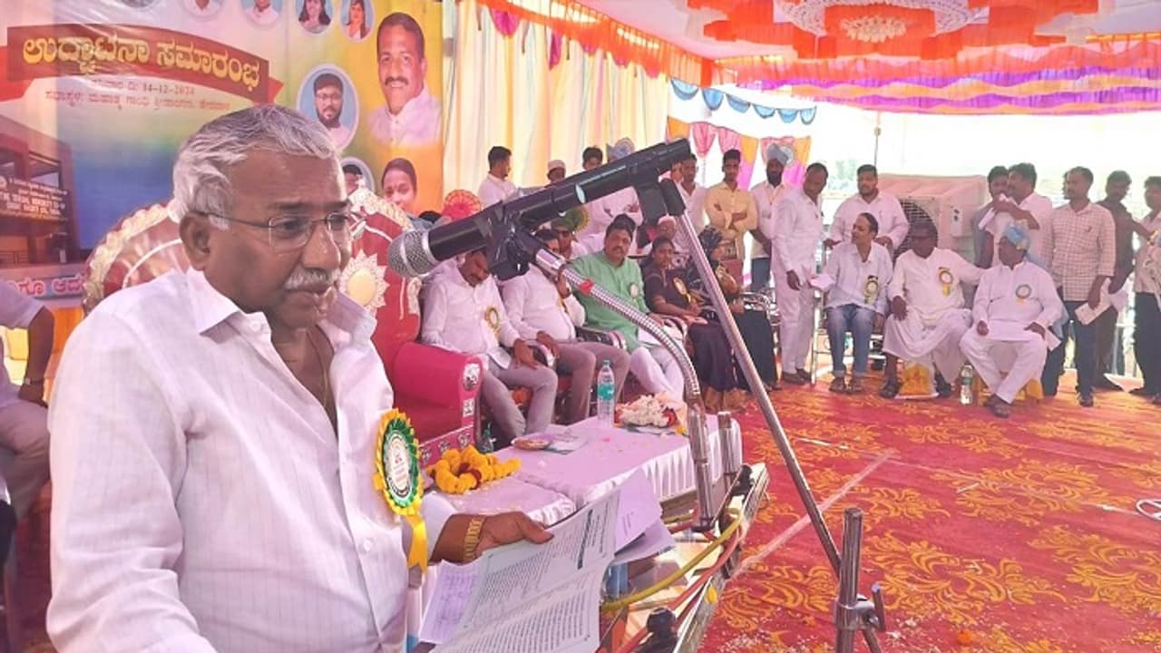 ಗೋಡ್ಸೆ ಸಂತತಿಯಿಂದ ದೇಶಕ್ಕೆ ಗಂಡಾಂತರ ತಪ್ಪಿದ್ದಲ್ಲ: ಸಚಿವ ತಿಮ್ಮಾಪೂರ ಗೋಡ್ಸೆ ಸಂತತಿಯಿಂದ ದೇಶಕ್ಕೆ ಗಂಡಾಂತರ ತಪ್ಪಿದ್ದಲ್ಲ: ಸಚಿವ ತಿಮ್ಮಾಪೂರ