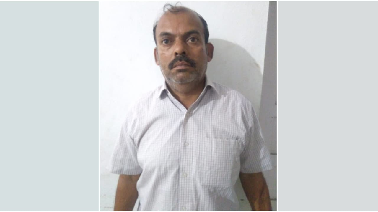 അര മണിക്കൂറിനകം പണം ക്രെഡിറ്റ് ആകും, പിന്നെ വിളിച്ചപ്പോൾ ഫോൺ സ്വിച്ച് ഓഫ്; വാഗ്ദാനം 10 കോടി, 49കാരൻ അറസ്റ്റിൽ