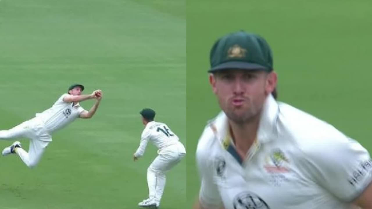 ഗില്ലിനെ പറന്നുപിടിച്ച് മിച്ചല് മാര്ഷ്! അവിശ്വസനീയമായ ക്യാച്ച്; വൈറല് വീഡിയോ കാണാം ഗില്ലിനെ പറന്നുപിടിച്ച് മിച്ചല് മാര്ഷ്! അവിശ്വസനീയമായ ക്യാച്ച്; വൈറല് വീഡിയോ കാണാം