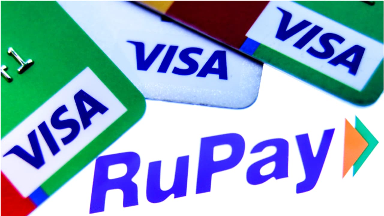 റുപേയോ വിസയോ? ഏത് കാർഡാണ് ഉപയോഗിക്കുന്നത്, മികച്ചത് എങ്ങനെ തെരഞ്ഞെടുക്കാം റുപേയോ വിസയോ? ഏത് കാർഡാണ് ഉപയോഗിക്കുന്നത്, മികച്ചത് എങ്ങനെ തെരഞ്ഞെടുക്കാം