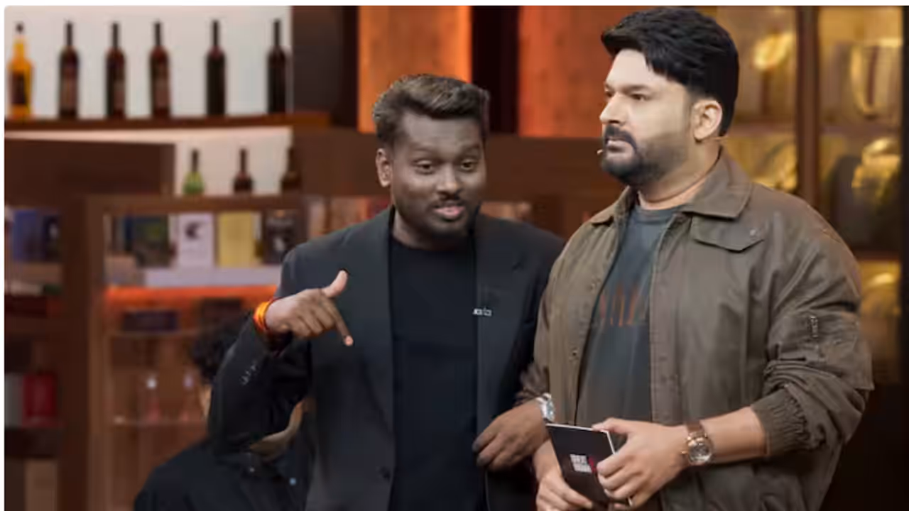 നിറം വച്ച് വീണ്ടും കപില്‍ ശര്‍മ്മയുടെ 'ചൊറി ചോദ്യം': മുഖമടച്ച് മറുപടി നല്‍കി അറ്റ്ലി, കൈയ്യടി !