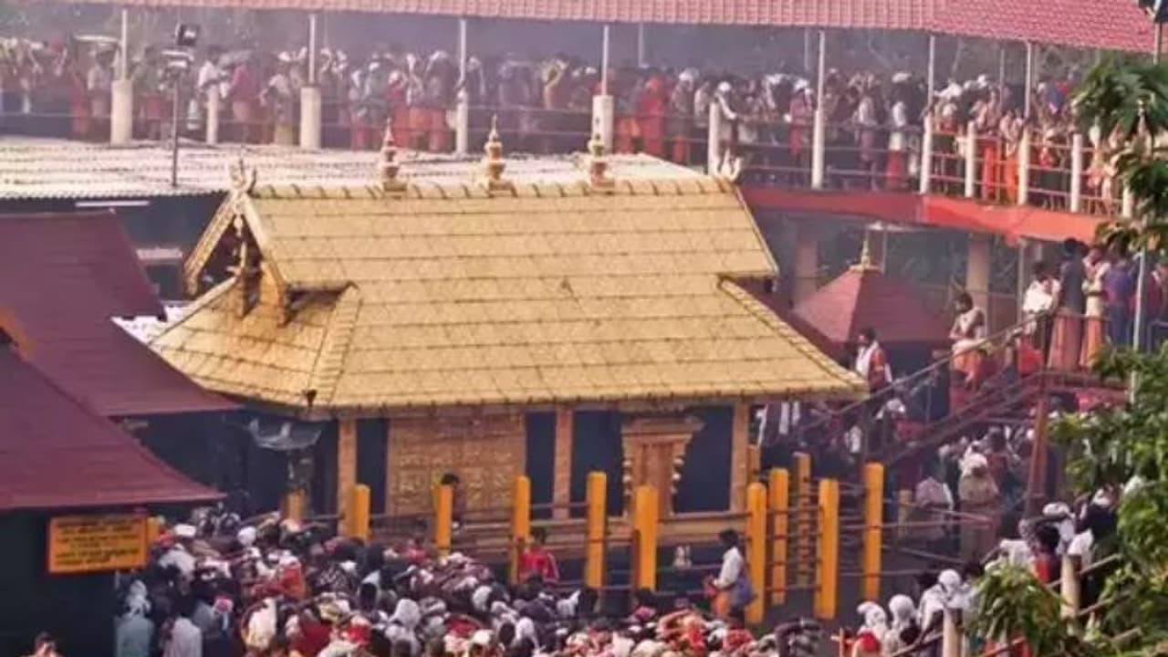 ಅಯ್ಯಪ್ಪ ಮಾಲೆ ಧರಿಸಿ ಶಬರಿಮಲೆಗೆ ಹೋಗಿ ಆತ್ಮಹತ್ಯೆ ಮಾಡಿಕೊಂಡ ಕನಕಪುರ ಭಕ್ತ! ಅಯ್ಯಪ್ಪ ಮಾಲೆ ಧರಿಸಿ ಶಬರಿಮಲೆಗೆ ಹೋಗಿ ಆತ್ಮಹತ್ಯೆ ಮಾಡಿಕೊಂಡ ಕನಕಪುರ ಭಕ್ತ!