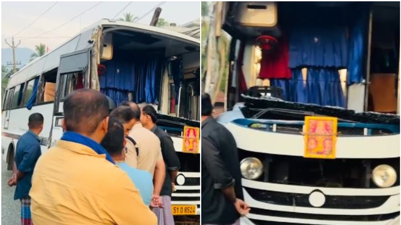 ശബരിമല തീർത്ഥാടകർ സഞ്ചരിച്ച ബസ് പിക്കപ്പ് ലോറിയുമായി ഇടിച്ച് അപകടം; 10 പേര്ക്ക് പരിക്കേറ്റു ശബരിമല തീർത്ഥാടകർ സഞ്ചരിച്ച ബസ് പിക്കപ്പ് ലോറിയുമായി ഇടിച്ച് അപകടം; 10 പേര്ക്ക് പരിക്കേറ്റു