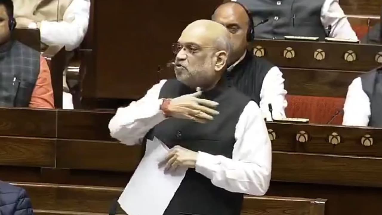 അംബേദ്കര് വിവാദത്തില് അമിത്ഷാക്കെതിരായ കോണ്ഗ്രസ് പ്രചാരണത്തെ ചെറുക്കാന് ബിജെപി അംബേദ്കര് വിവാദത്തില് അമിത്ഷാക്കെതിരായ കോണ്ഗ്രസ് പ്രചാരണത്തെ ചെറുക്കാന് ബിജെപി