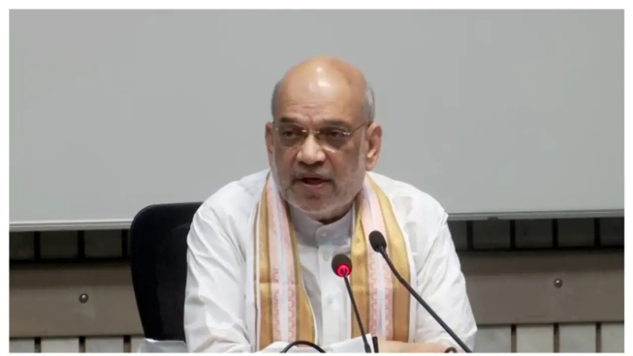 അംബേദ്കർ വിവാദം: 'വാക്കുകൾ വളച്ചൊടിച്ചു, കോൺ​ഗ്രസ് അംബേദ്കർ വിരോധി പാർട്ടിയാണ്'; ആരോപണങ്ങൾ തള്ളി അമിത്ഷാ