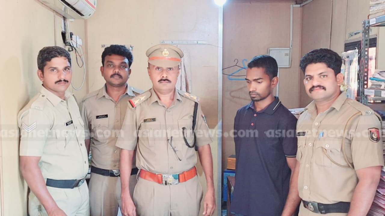 പിടിക്കപ്പെടാതിരിക്കാൻ യാത്ര ബസിലാക്കി, പക്ഷെ പൊലീസ് കയറി പരിശോധിച്ചു; യുവാവിൽ നിന്ന് പിടിച്ചത് 6.8 ലക്ഷം രൂപ