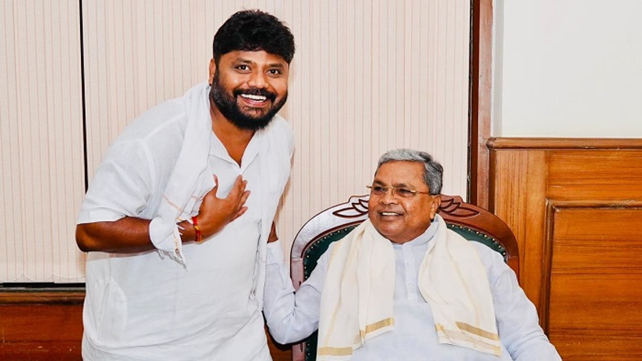 ನಮ್ಮ ಊರಿಗೆ ನಮ್ಮ ಶಾಸಕರು ಕಾರ್ಯಕ್ರಮಕ್ಕೆ ಸಿದ್ದು ಮೆಚ್ಚುಗೆ: ಪ್ರದೀಪ್‌ ಈಶ್ವರ್‌ಗೆ ಅಭಿನಂದಿಸಿದ ಸಿಎಂ